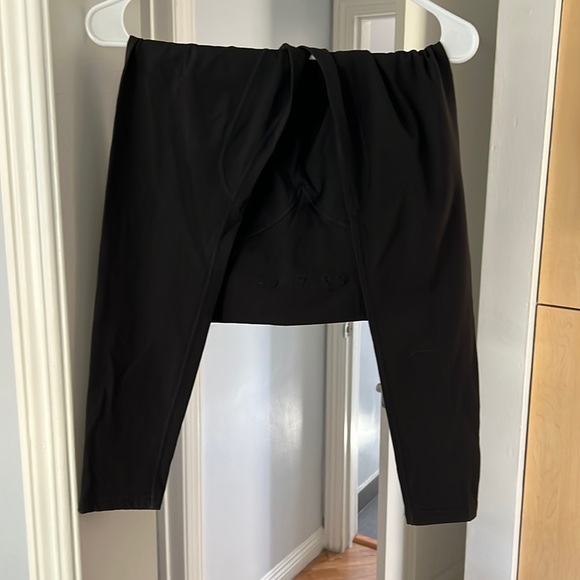 Balance Athletica Cloud Pant in Midnight - Picture 2 of 7